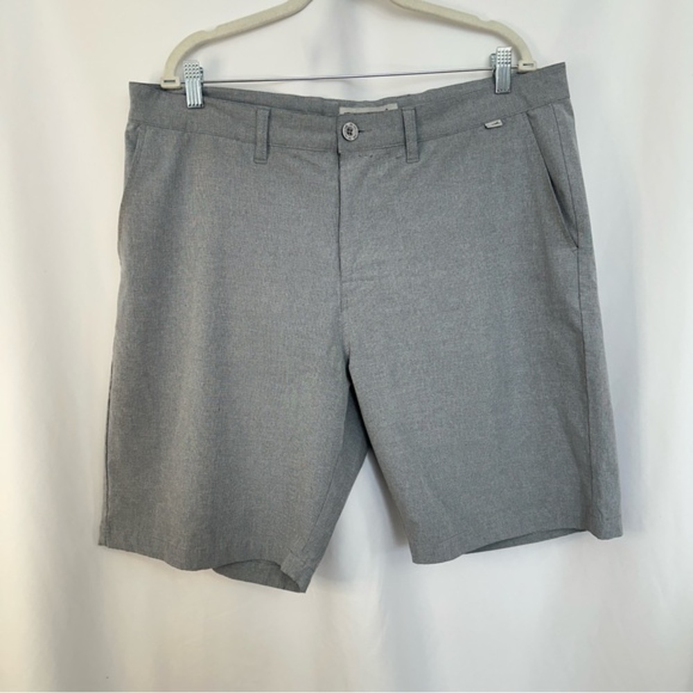 Travis Mathewā Shorts Mens 38 Golf Performance Stretch Chino Casual Gray